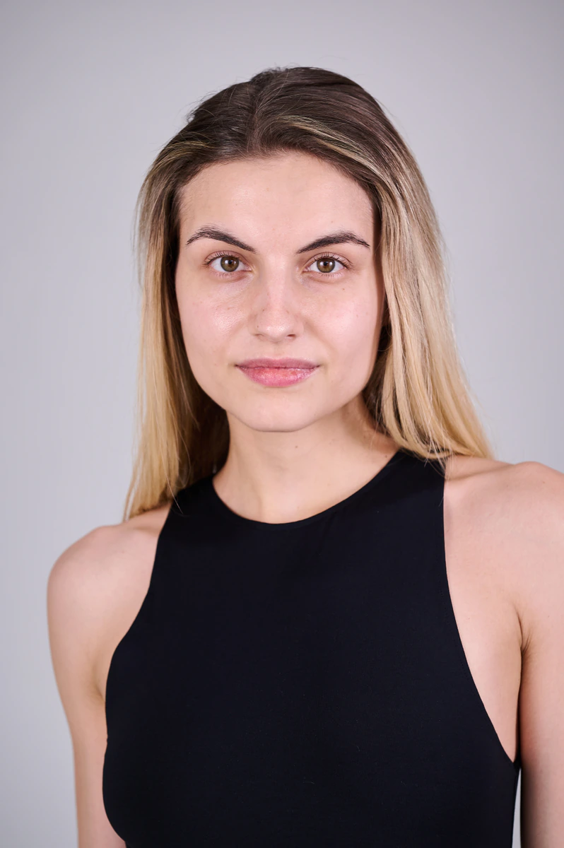 Francesca Schneider polas photo 01